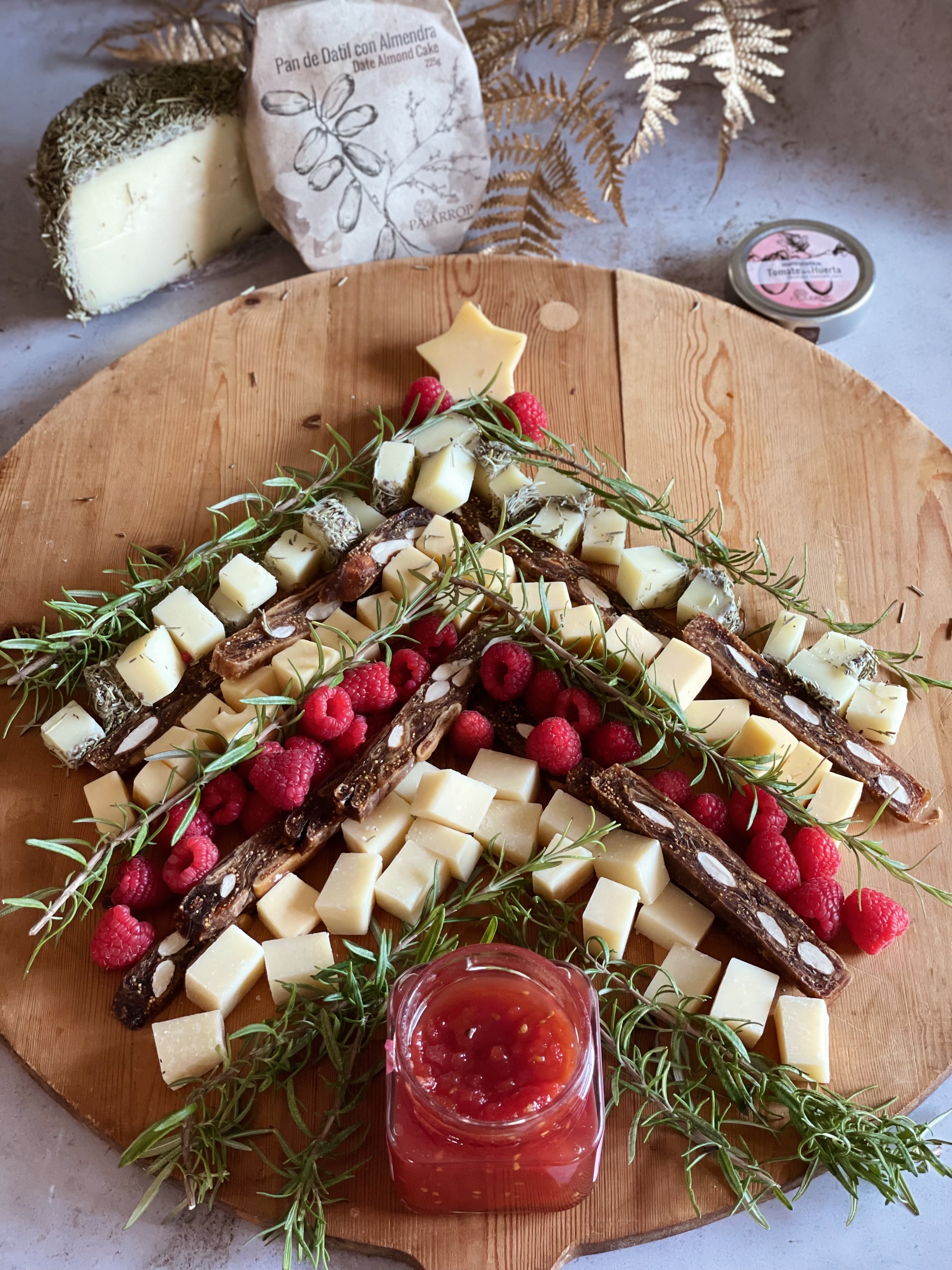 Cómo preparar una tabla de quesos con mermelada y miel – Jumel